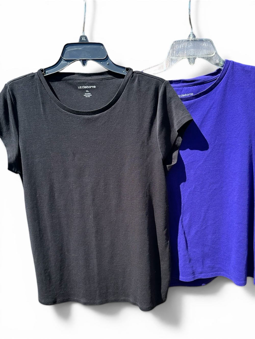 Liz Claiborne Black & Purple Short Sleeve Tees